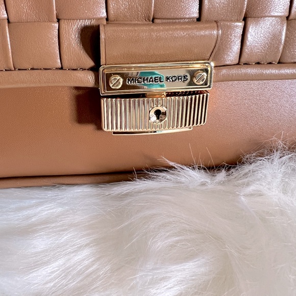 New MICHAEL KORS Bradshaw Small Woven Shoulder handBag Brown, purse, bag - Picture 11 of 13